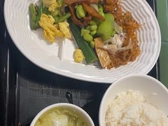 -大食代美食广场(上海中心店)