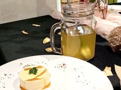 -又见马甲M8融合西餐厅(体育中心店)
