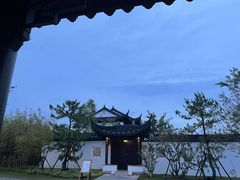 -上海滴水湖皇冠假日酒店