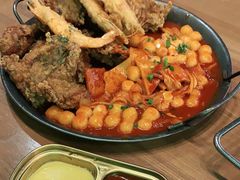 必点炸鸡翅配年糕-HOTISLAND海鸡岛·韩国料理(江南西店)