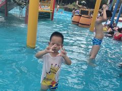 -汤山欢乐水世界