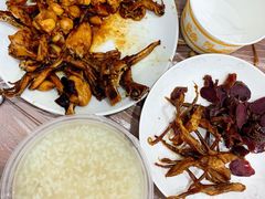 -蓝精灵饺子店