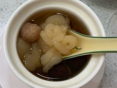 红莲冰糖炖雪蛤-芬芳甜品(同福路店)