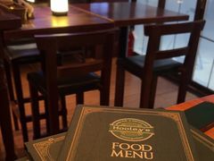-Hooley's活利仕西餐厅(珠江新城店)