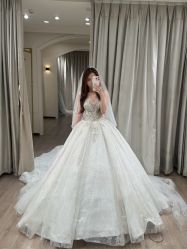 -不晚国际婚纱礼服
