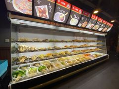 面包甜点陈列柜-馋虫重庆火锅(玉林南街店)