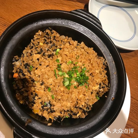 万山草堂庭院餐厅