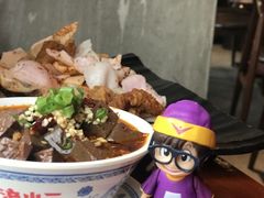 -炉小二铜锅牛蛙•川湘菜(三里屯店)