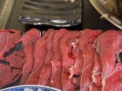 -果松木炭酸菜铜火锅·外婆参鸡汤