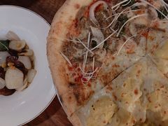 榴莲牛肉双拼披萨-1861意大利餐厅(文化广场店)