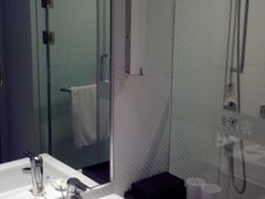 洗浴间-全季酒店(重庆上清寺牛角沱地铁站店)