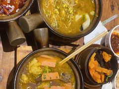 -有红鸡毛店·砂锅菜(抚琴夜市店)