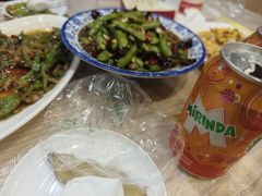 -江城燕子大排档(江汉路步行街店)