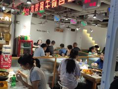-运气牛自助酱大骨火锅(南京东路店)