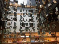 -猫的天空之城概念书店(杭州南宋御街店)