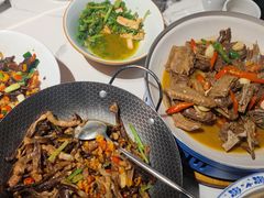 -状元人家·公园别墅衡东土菜(溪悦荟店)