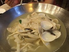 -三亚海韵度假酒店·渔人码头海鲜火锅BBQ自助餐厅·落日吧