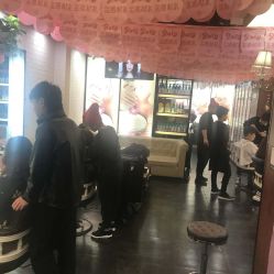 -一東造型烫发染发