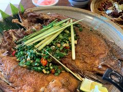 香茅草烤罗非鱼-滇越乘象云南餐厅(次渠店)