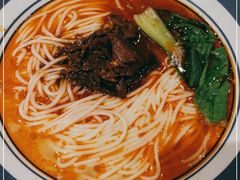 -霸蛮湖南菜·牛肉粉(荣京西街店)