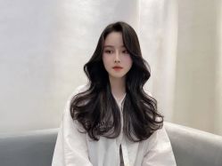 -MODEL'S HAIR