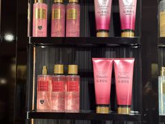 -Victoria's Secret(杭州湖滨银泰in77店)
