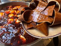 -爱你您·自家鱼塘·活水喷泉鱼火锅(八里店)