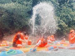 -安吉龙王山峡谷漂流