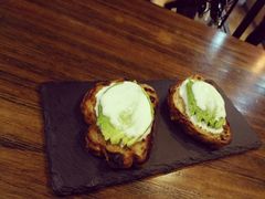 牛油果烤面包配酸奶-1861意大利餐厅(文化广场店)