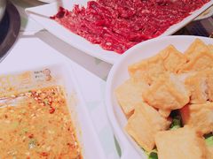-花田煮鲜牛肉火锅(钟楼众汇店)