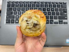 杏仁香蕉布里欧-富贵面包公司(运河店)