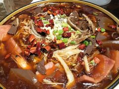 毛血旺-东来菜馆•手抓海鲜家常菜•海鲜锅贴(鸽子窝店)