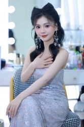 -衣贝姿婚纱礼服馆