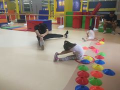 -能量学院少儿体能运动馆(公园1872店)