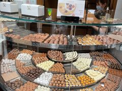 -Laderach 莱德拉(上海环贸iapm店)