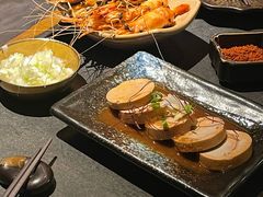 -铭牛烧肉·和牛海鲜自助(高新月牙湖店)