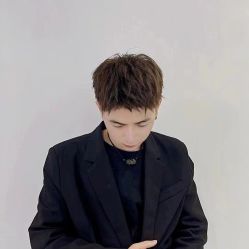 -朗峰专业美发沙龙