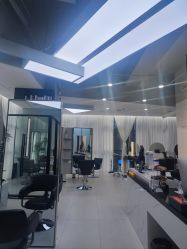 -U·NI SALON 造型