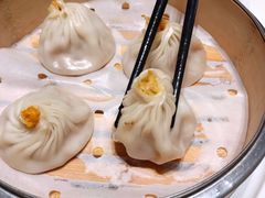 蟹粉小笼包-新吉士·上海菜(浦东LCM置汇旭辉店)