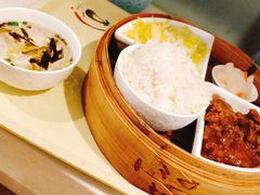 黑椒猪排套餐饭-巧燕坊一笼一蒸(庆春广场地铁站店)