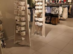 -H&M(鹏欣水游城店)