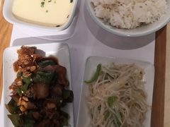 -老乡鸡(上海白玉兰广场店)
