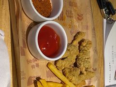 -菲滋意式餐厅(临平万达店)