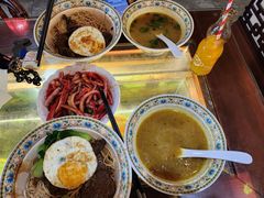 -金杨拉面王小吃面馆·牛三宝面·红烧牛肉粉