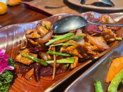 丽江风味爆炒猪肉-花马天堂云南餐厅 Lost Heaven(高邮路店)