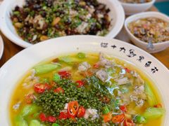 藤椒牛蛙-三猫黑鱼花(南大店)