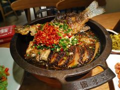 -聚鑫朋酸菜肥肠(文艺路口店)