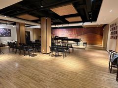 -柏斯音乐艺术中心·钢琴·吉他(上音店)