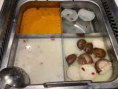 牛油三鲜锅-海底捞火锅(长宁路龙之梦店)