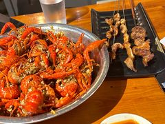 -琥珀老六龙虾(四里河店)